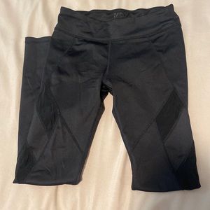 Mesh leggings! So cute! Great condition! Xs